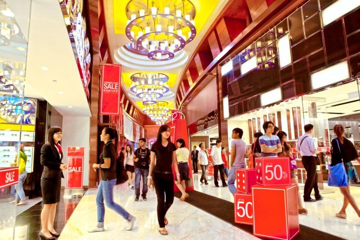 Customer Satisfaction Maintains for the Retail and Info-Communications Sectors in Singapore