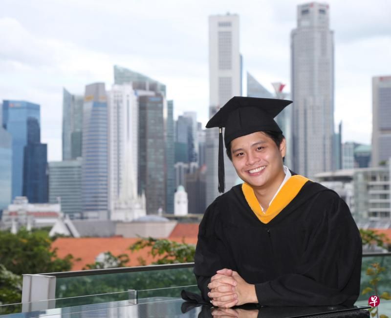 SMU graduate is grateful for ITE mentor, who encouraged him to find the drive to study